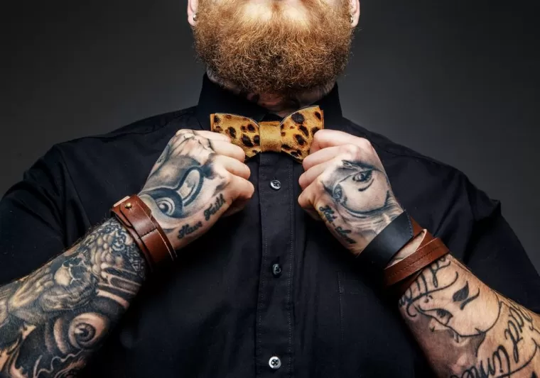 Tatoueur pour tatouage old school à Brest, IRREVERSIBLE