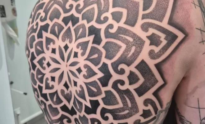 Tatouage mandala à Brest , Brest, IRREVERSIBLE